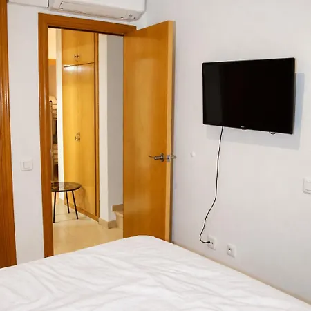 Seaside Escape With Pool & Sea View Vakantiehuis *